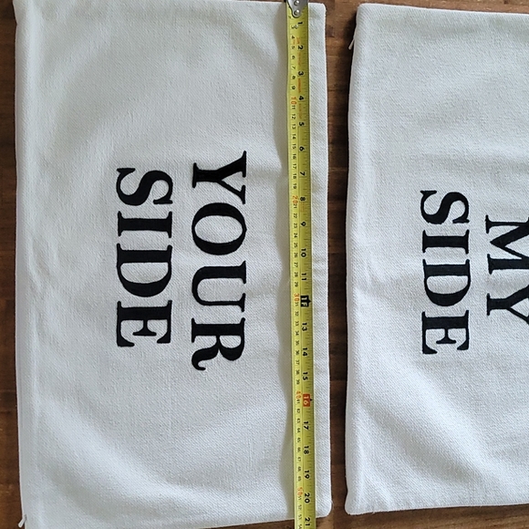 Two Pillow - Picture 4 of 4